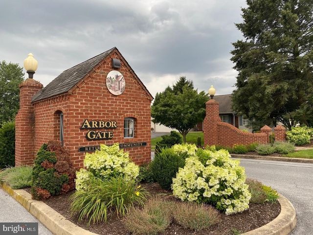 34 SCENIC DR, Myerstown, PA 17067