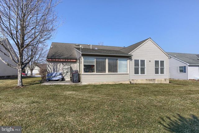 34 SCENIC DR, Myerstown, PA 17067