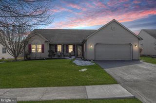 34 SCENIC DR, Myerstown, PA 17067