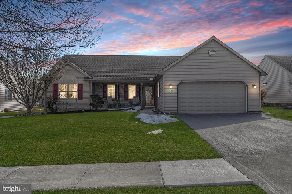 34 SCENIC DR, Myerstown, PA 17067