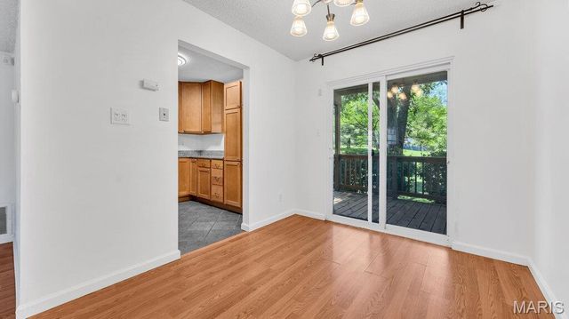 9188 Wrenwood Lane, Brentwood, MO 63144