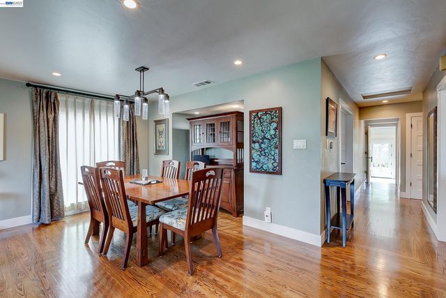 1428 Abbey Ave, San Leandro, CA 94579