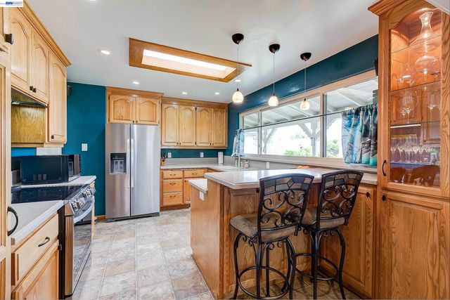 1428 Abbey Ave, San Leandro, CA 94579