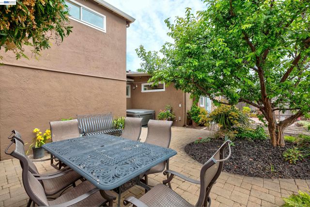 1428 Abbey Ave, San Leandro, CA 94579
