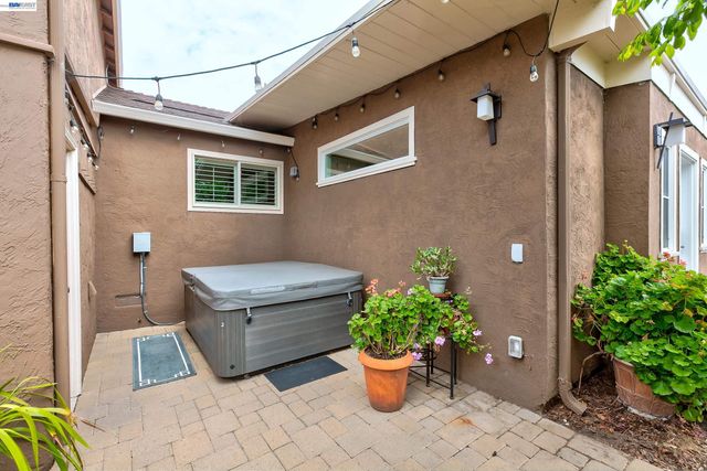 1428 Abbey Ave, San Leandro, CA 94579