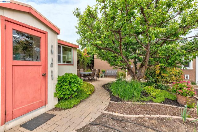 1428 Abbey Ave, San Leandro, CA 94579