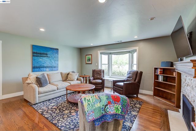 1428 Abbey Ave, San Leandro, CA 94579