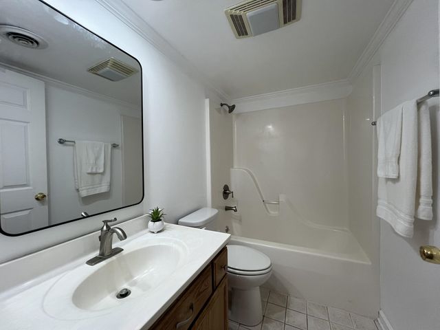 1207 Middle Ct Apt 102, Memphis, TN 38119