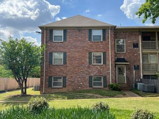 1207 Middle Ct Apt 102, Memphis, TN 38119