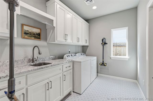 13606 S 21st Place E, Bixby, OK 74008