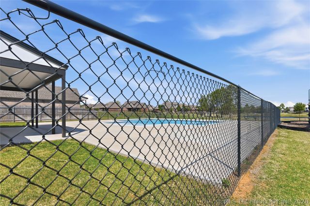 13606 S 21st Place E, Bixby, OK 74008
