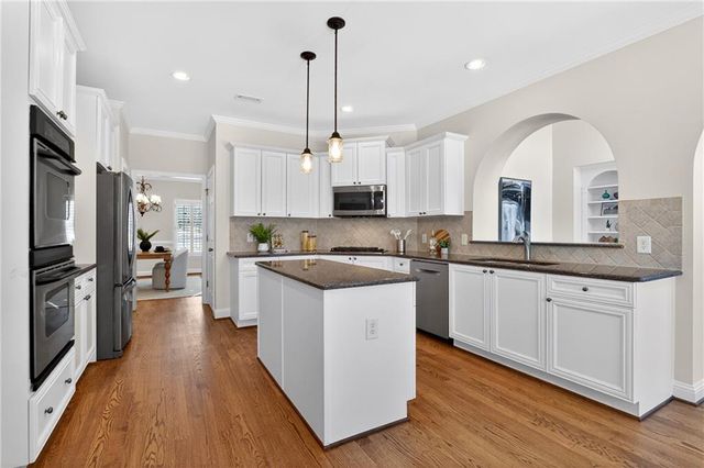 219 Savanna Estates Court, Canton, GA 30115