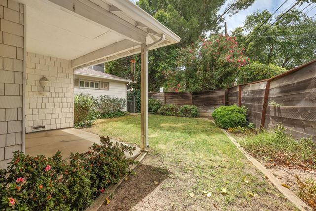 1233 Elmwood Ave, Stockton, CA 95204