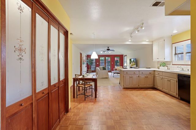 1233 Elmwood Ave, Stockton, CA 95204