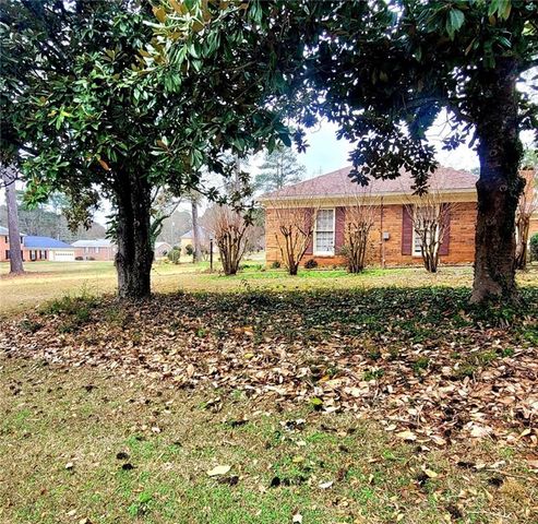 100 Winterthur Court, Fayetteville, GA 30214