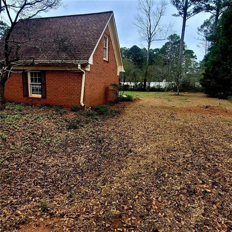 100 Winterthur Court, Fayetteville, GA 30214