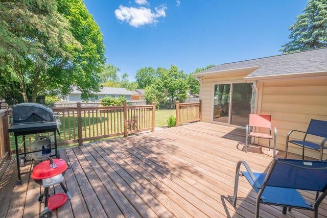 1804 Woodland Drive, Portage, MI 49024