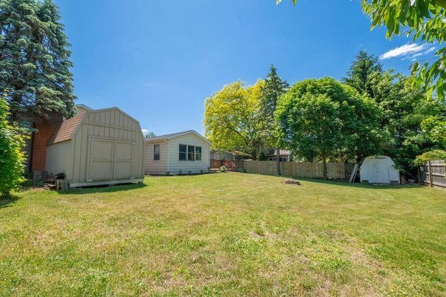 1804 Woodland Drive, Portage, MI 49024