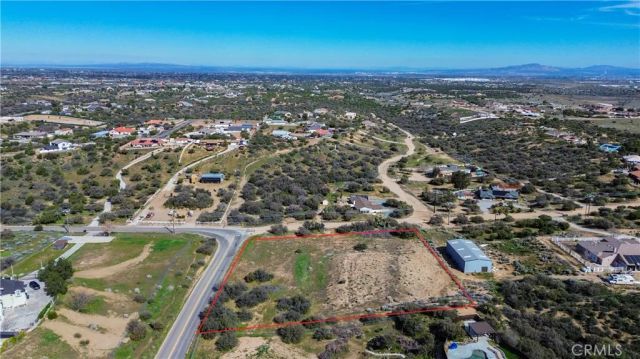 10735 Ranchero Rd, Oak Hills, CA 92344