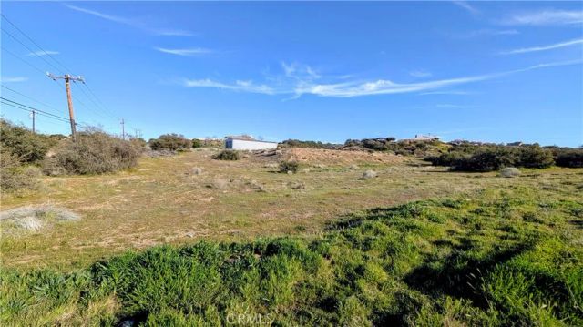 10735 Ranchero Rd, Oak Hills, CA 92344