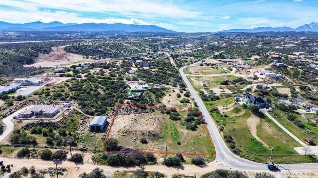 10735 Ranchero Rd, Oak Hills, CA 92344
