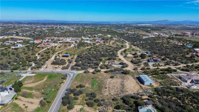 10735 Ranchero Rd, Oak Hills, CA 92344