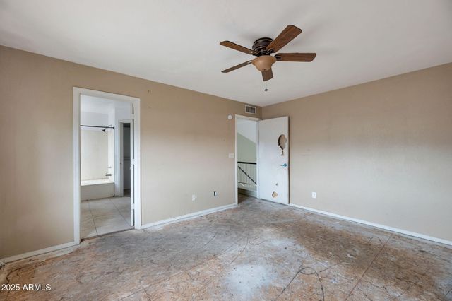 4216 E AMBERWOOD Drive, Phoenix, AZ 85048