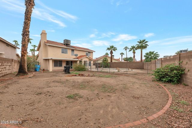 4216 E AMBERWOOD Drive, Phoenix, AZ 85048