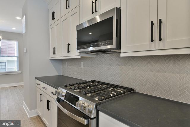 328 WALNUT ST, Collegeville, PA 19426