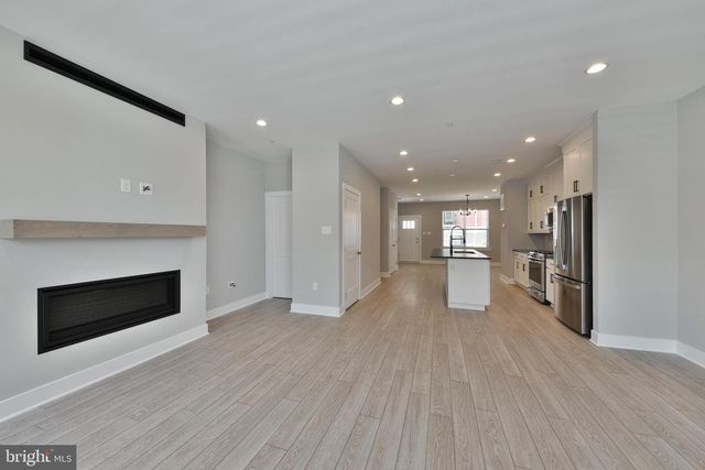 328 WALNUT ST, Collegeville, PA 19426