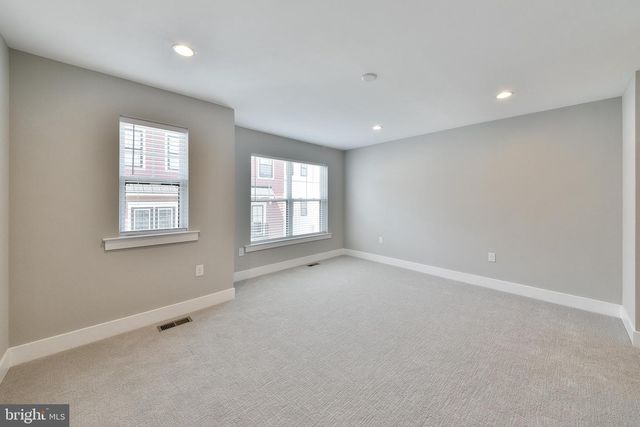 328 WALNUT ST, Collegeville, PA 19426