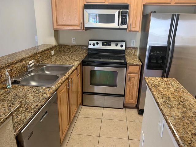 241 SW Palm Drive 107, Port Saint Lucie, FL 34986