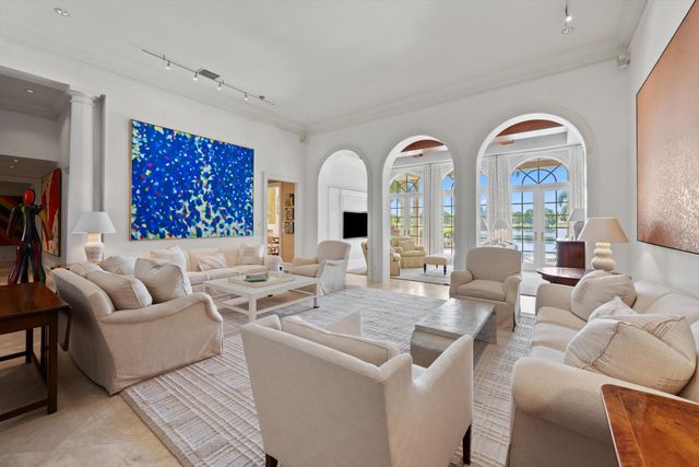 252 Locha Drive, Jupiter, FL 33458