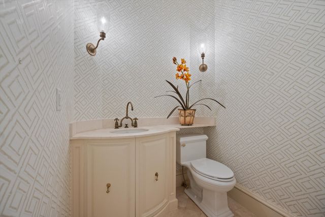 252 Locha Drive, Jupiter, FL 33458