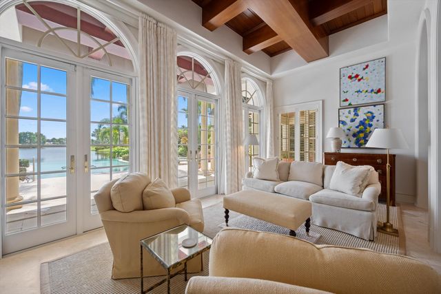 252 Locha Drive, Jupiter, FL 33458