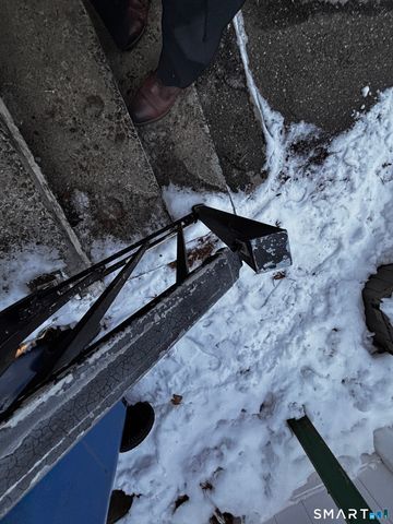 110 Middle Street, Waterbury, CT 06706