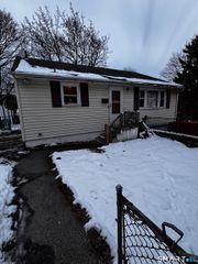 110 Middle Street, Waterbury, CT 06706