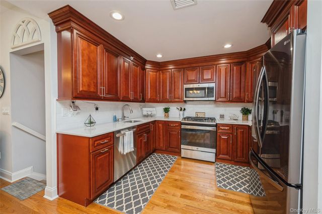 608 Carman Avenue C2, Westbury, NY 11590