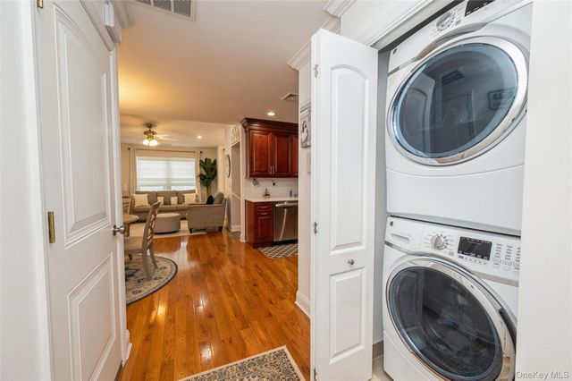 608 Carman Avenue C2, Westbury, NY 11590