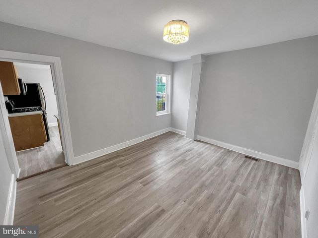 160A MCCLELLAN ST, Philadelphia, PA 19148