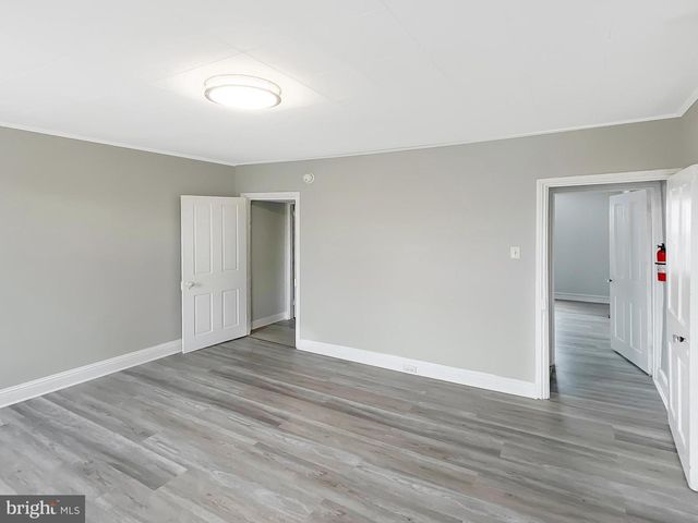 160A MCCLELLAN ST, Philadelphia, PA 19148