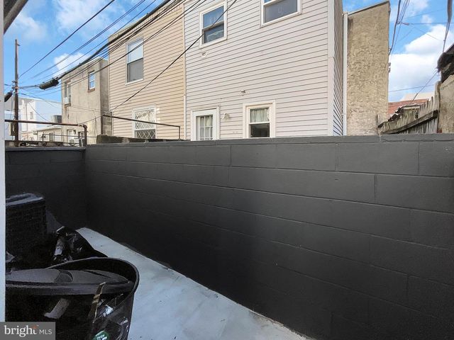 160A MCCLELLAN ST, Philadelphia, PA 19148