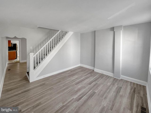 160A MCCLELLAN ST, Philadelphia, PA 19148