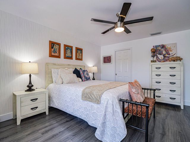 675 W Lake Jasmine Circle 206, Vero Beach, FL 32962