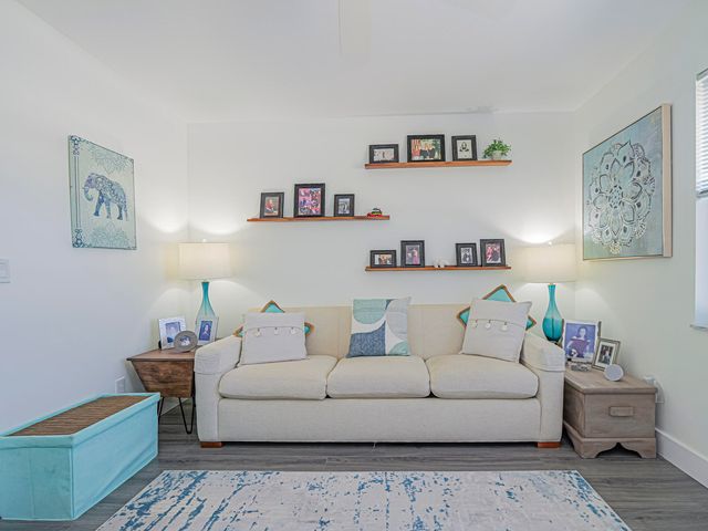 675 W Lake Jasmine Circle 206, Vero Beach, FL 32962