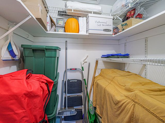 675 W Lake Jasmine Circle 206, Vero Beach, FL 32962