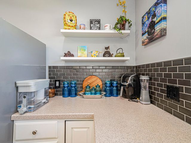 675 W Lake Jasmine Circle 206, Vero Beach, FL 32962