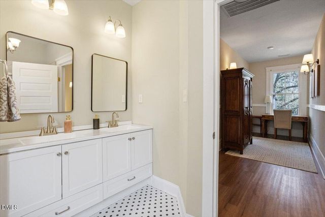 105 N East Street, Raleigh, NC 27601