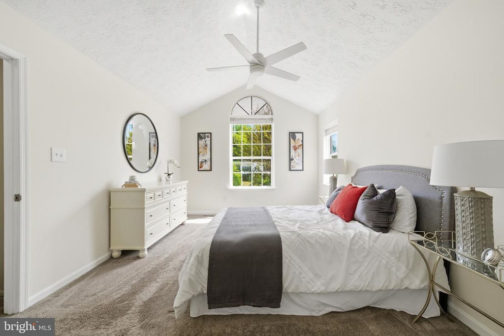 Image 19 of property listing at 105 QUAILWOOD PKWY, La Plata, MD 20646