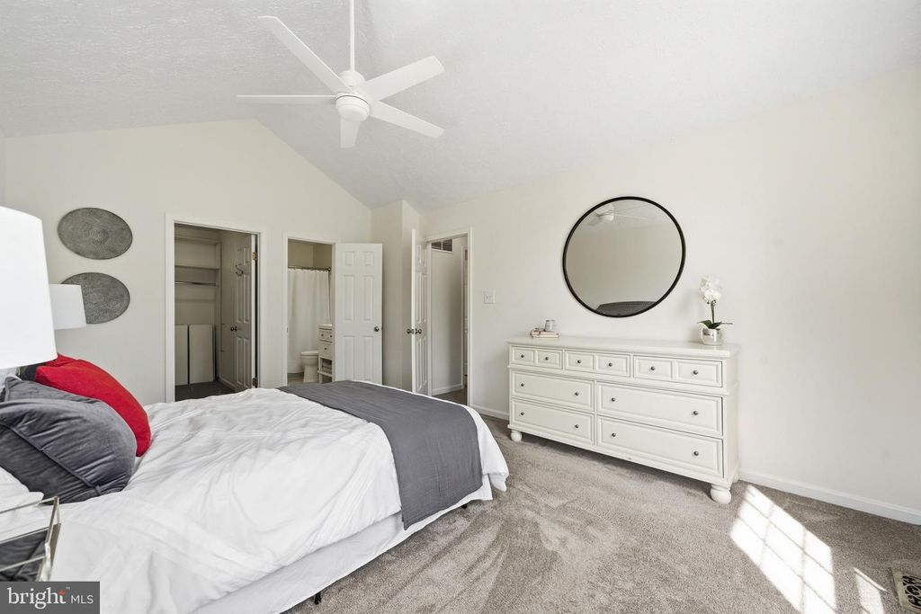 Image 20 of property listing at 105 QUAILWOOD PKWY, La Plata, MD 20646